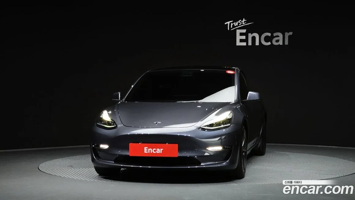 Tesla Model 3 — фото 6