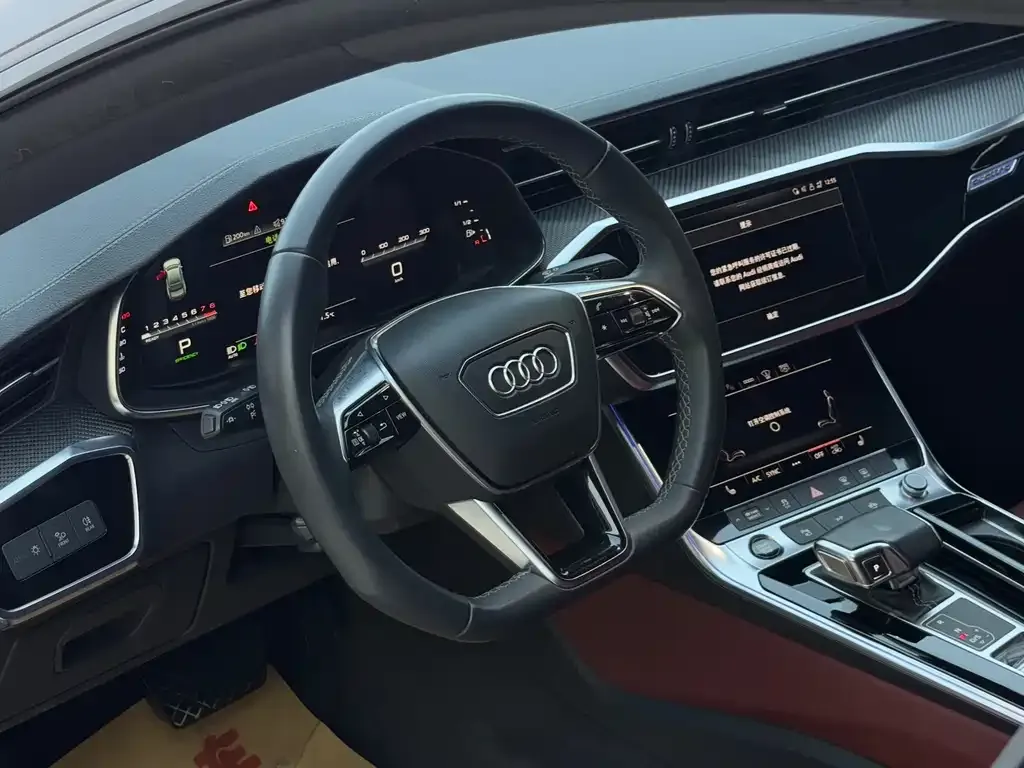 Audi A7L — фото 10