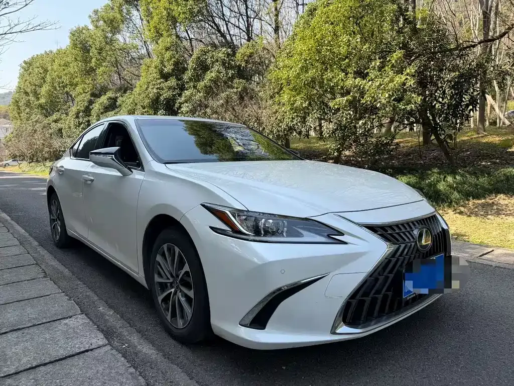 Lexus ES 2024 из CN, фото 6
