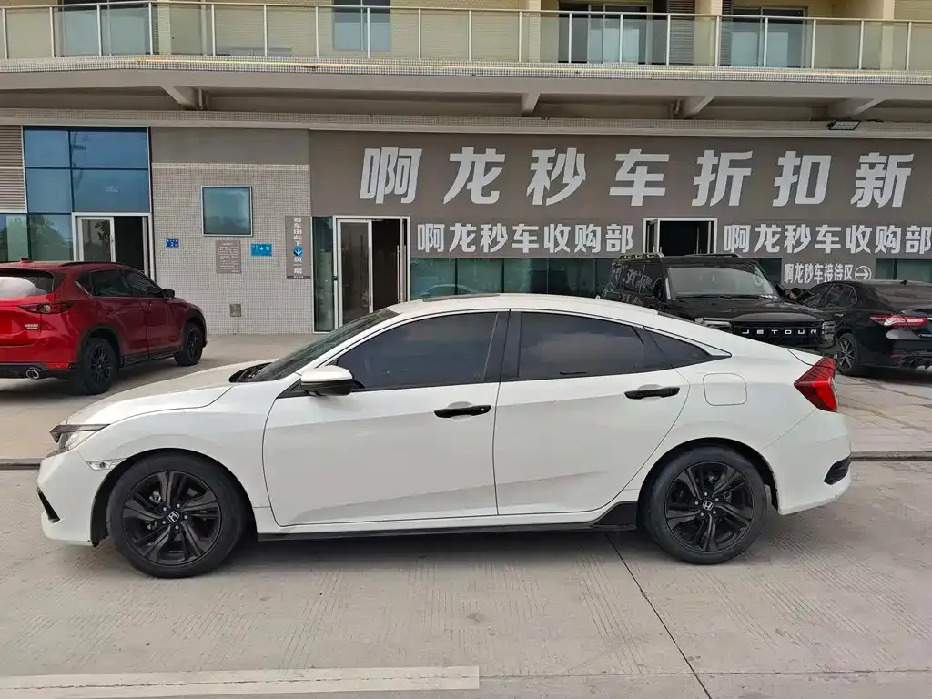 Honda Civic — фото 2