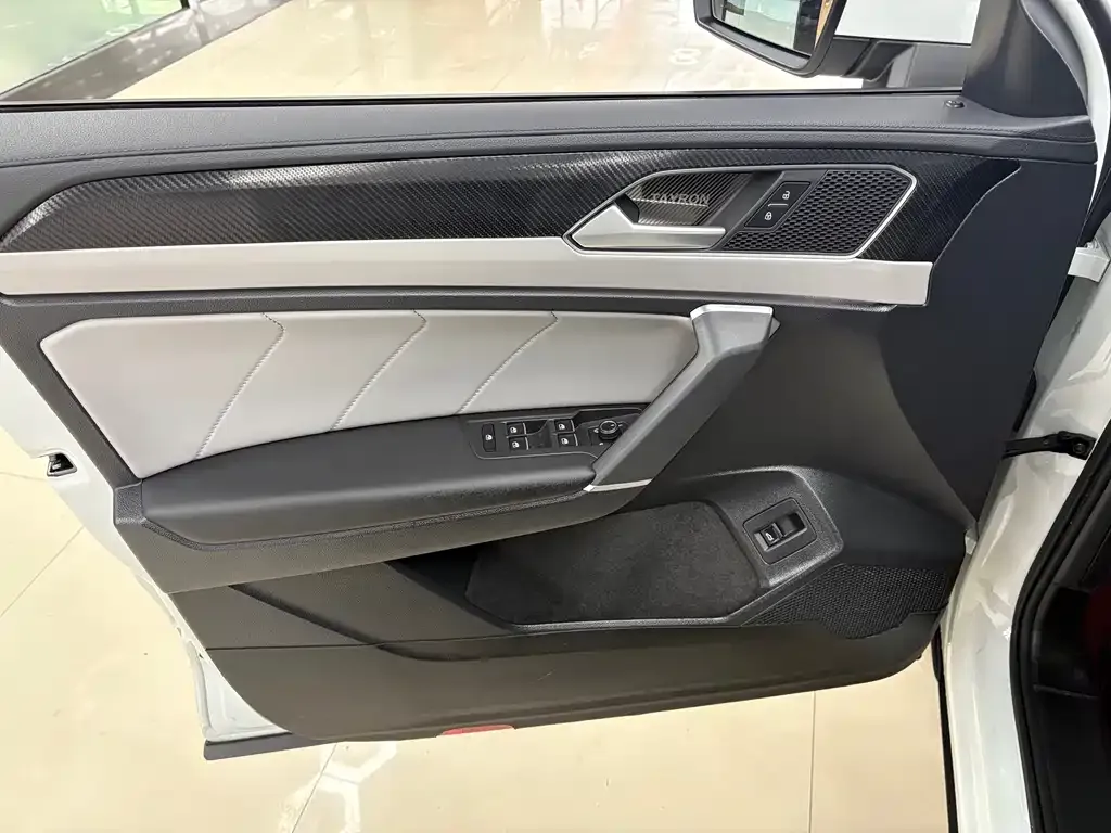 Volkswagen Tayron 2023 из CN, фото 8