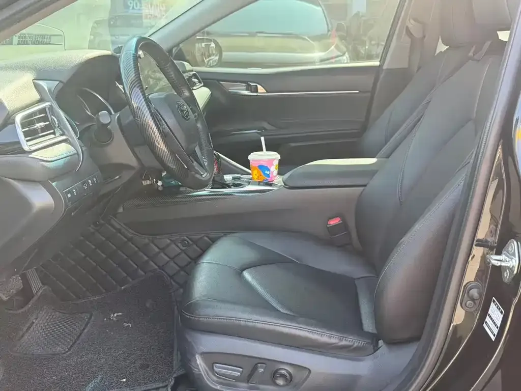 Toyota Camry 2021 из CN, фото 4