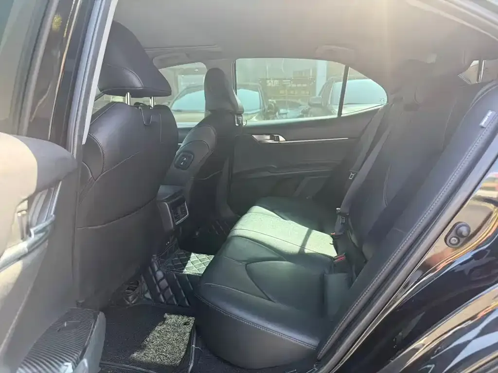 Toyota Camry 2021 из CN, фото 3