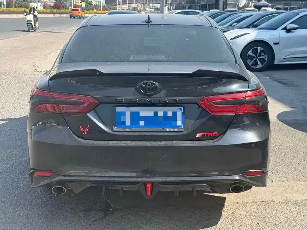 Toyota Camry 2021 из CN, фото 2