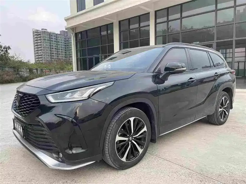 Toyota Crown Kluger
