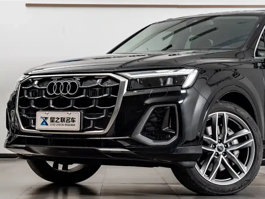 Audi Q7 — фото 5