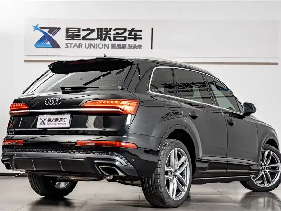 Audi Q7 — фото 3