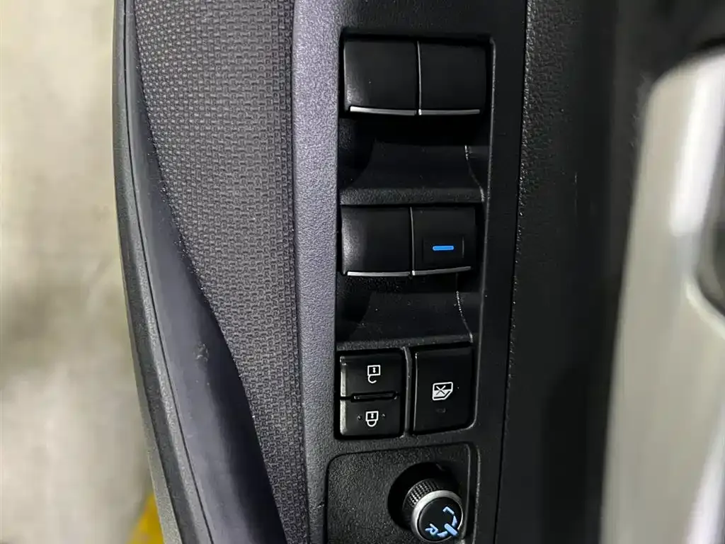 Toyota Levin 2023 из CN, фото 10