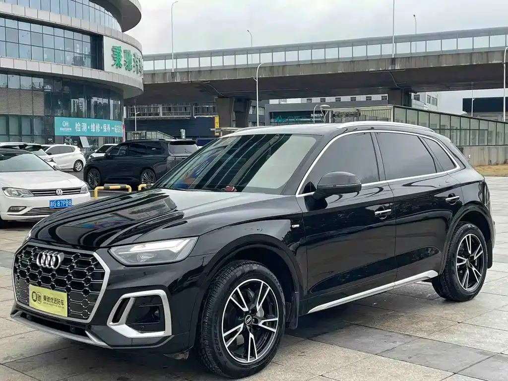 Audi Q5L 2025 из CN, фото 1