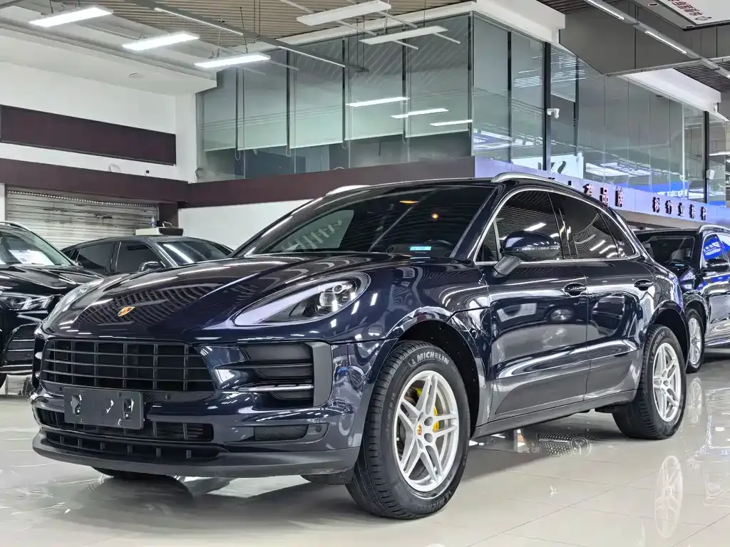 Porsche Macan — фото 1