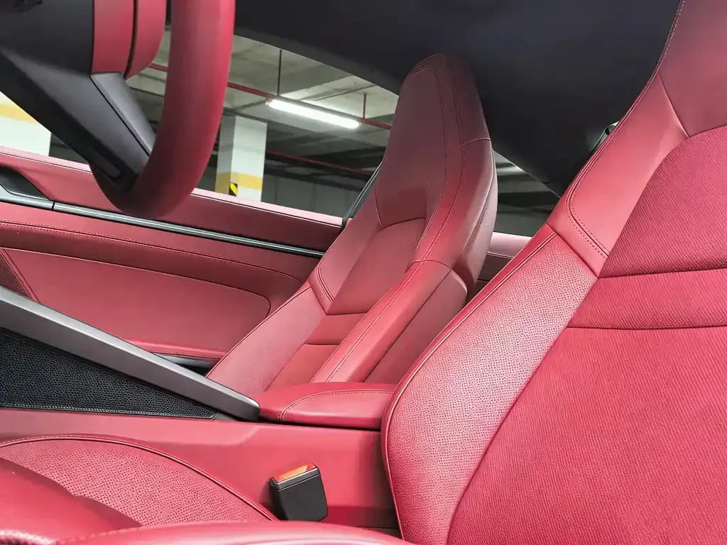 Porsche 911 2025 из CN, фото 4