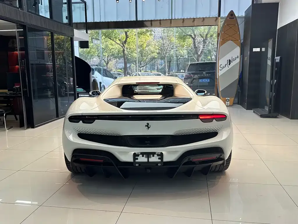 Ferrari 296 2024 из CN, фото 3