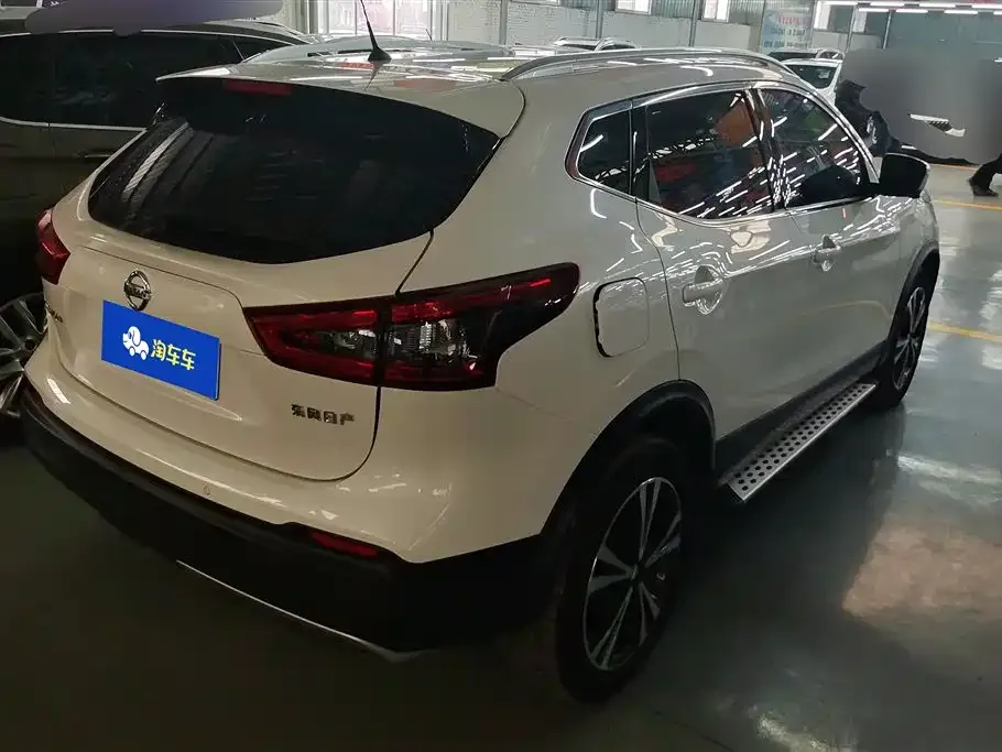 Nissan Qashqai — фото 9