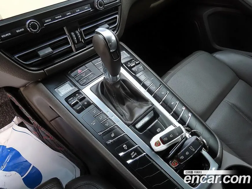 Porsche Macan 2021 из KR, фото 2