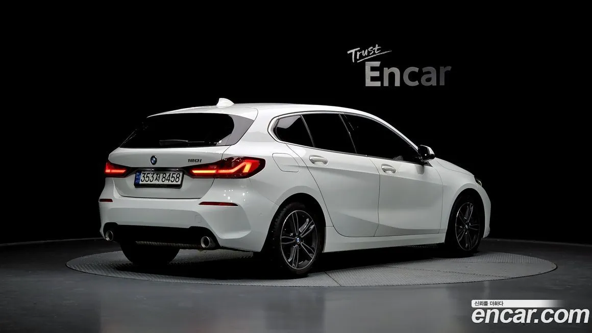 BMW 1-Series 2021 из KR, фото 2