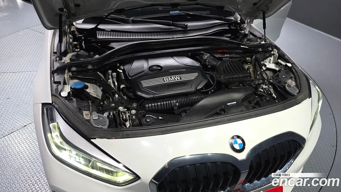 BMW 1-Series 2021 из KR, фото 10