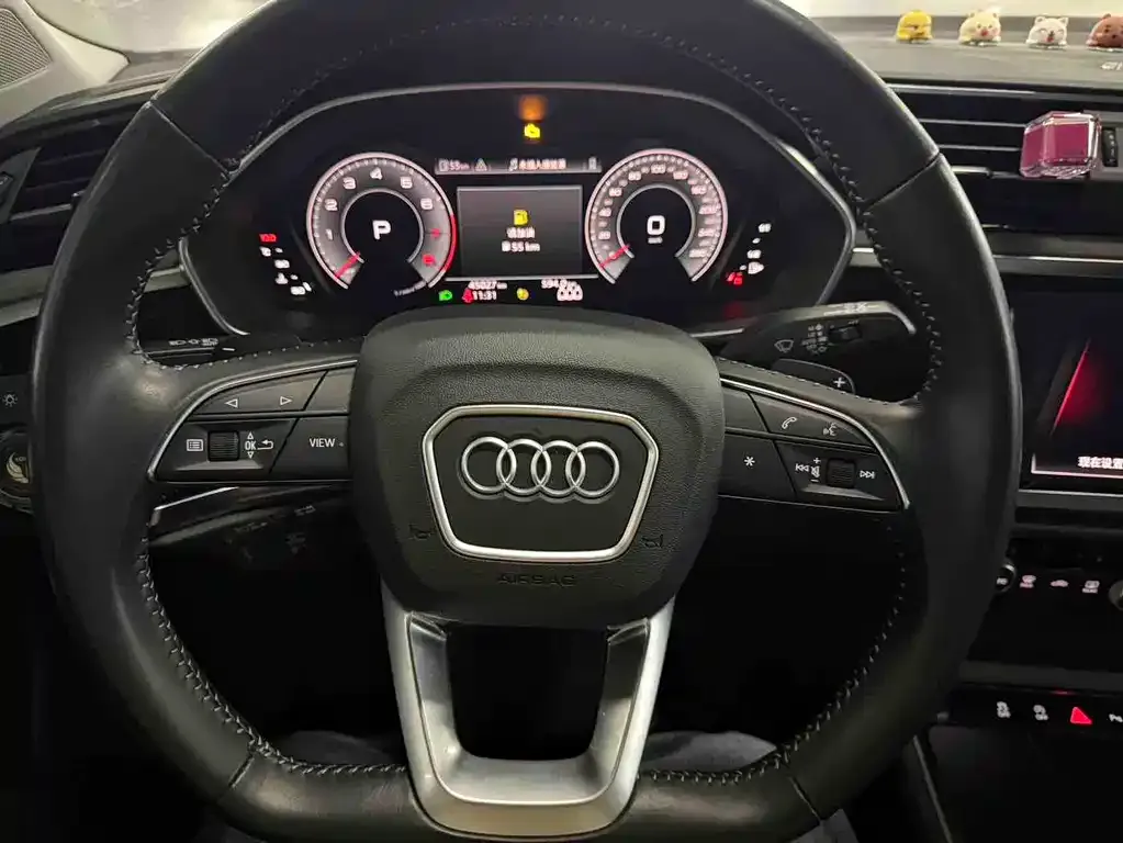 Audi Q3 — фото 4