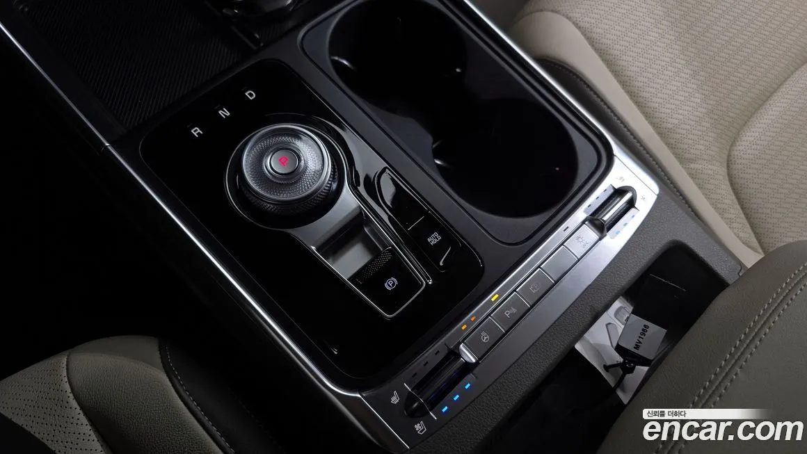 Kia Carnival — фото 10