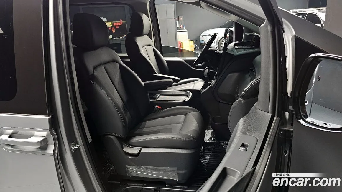 Hyundai Staria 2024 из KR, фото 3