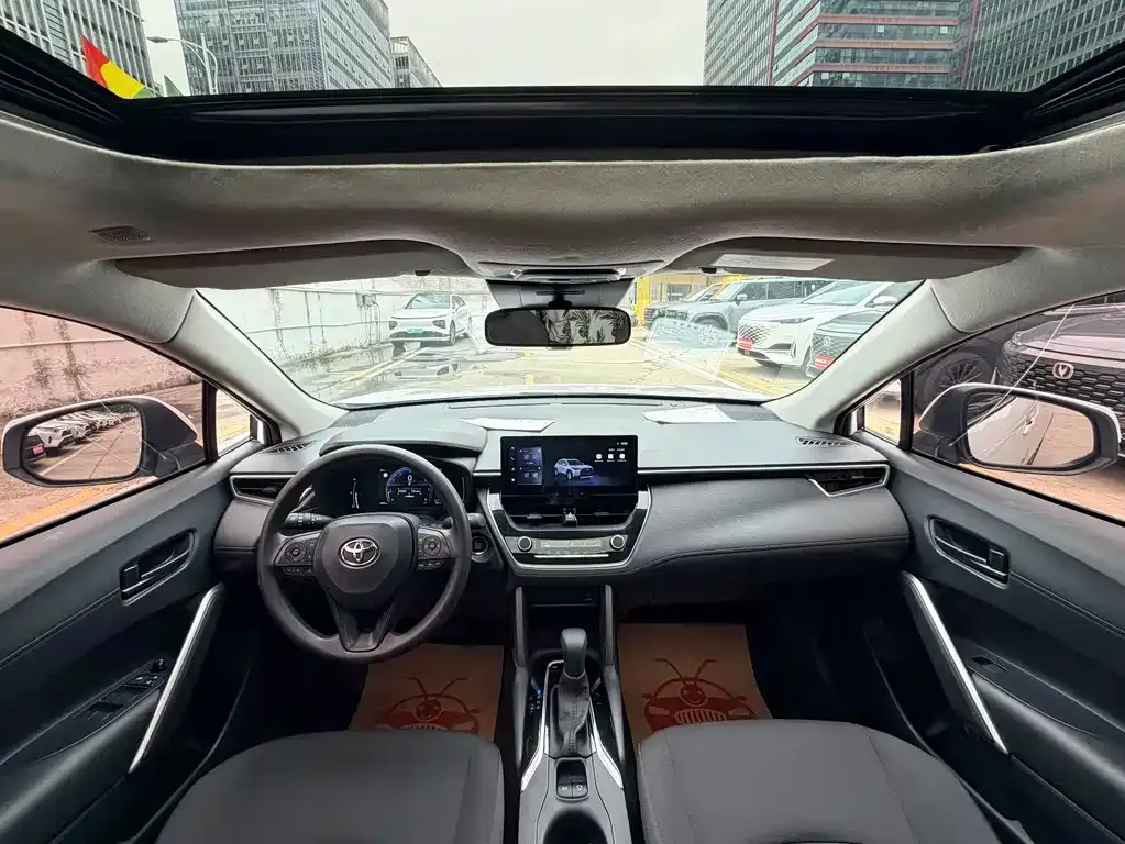 Toyota Corolla Cross 2025 из CN, фото 9