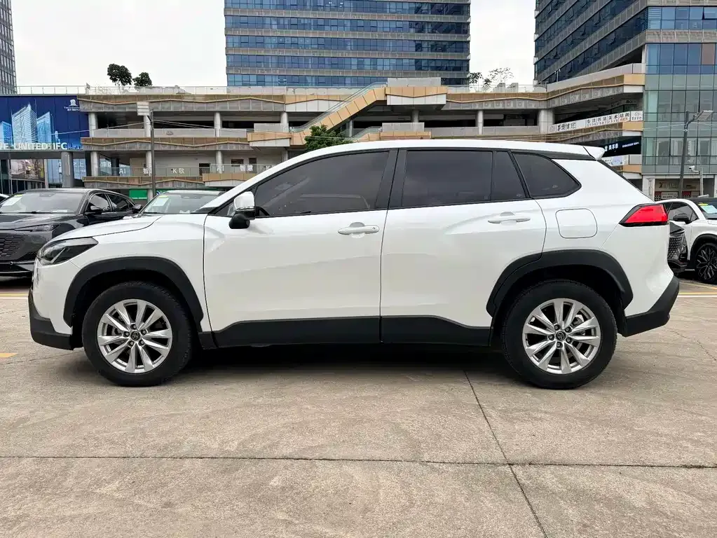 Toyota Corolla Cross 2025 из CN, фото 4