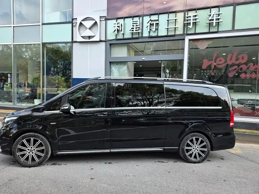 Mercedes-Benz V-Class 2024 из CN, фото 3