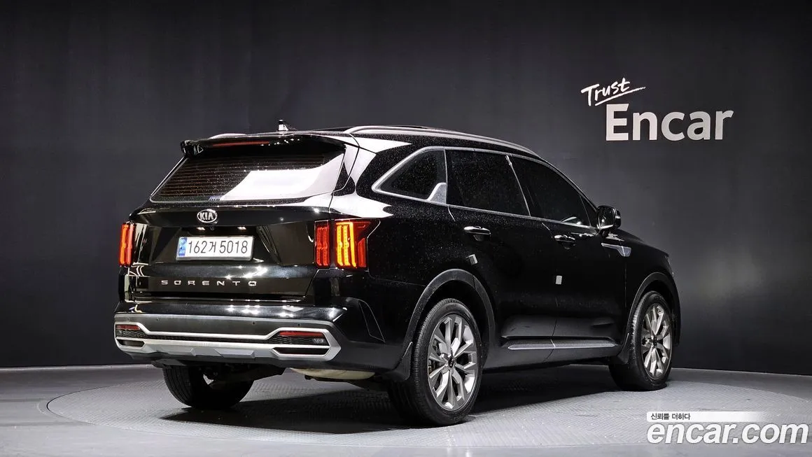Kia Sorento — фото 7