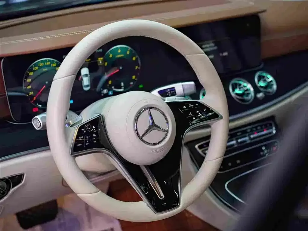 Mercedes-Benz E-Class 2022 из CN, фото 2