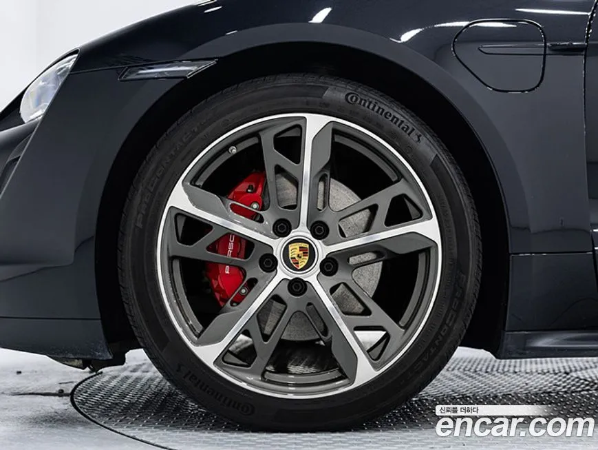 Porsche Taycan 2024 из KR, фото 3