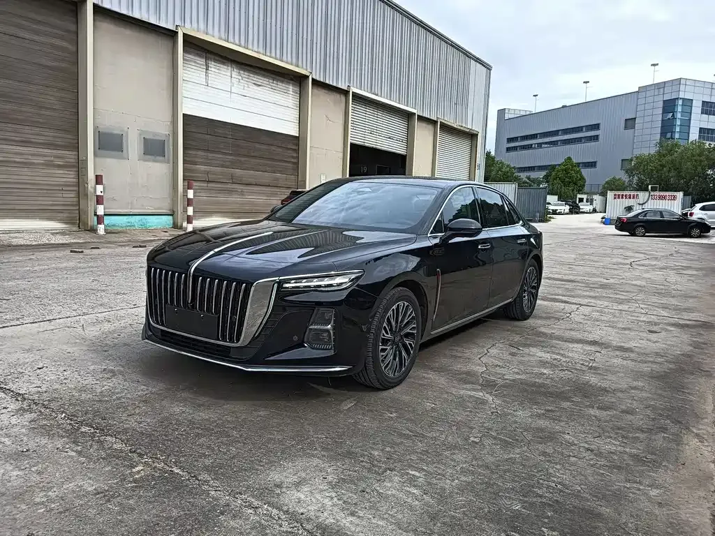 Hongqi H5 — фото 1