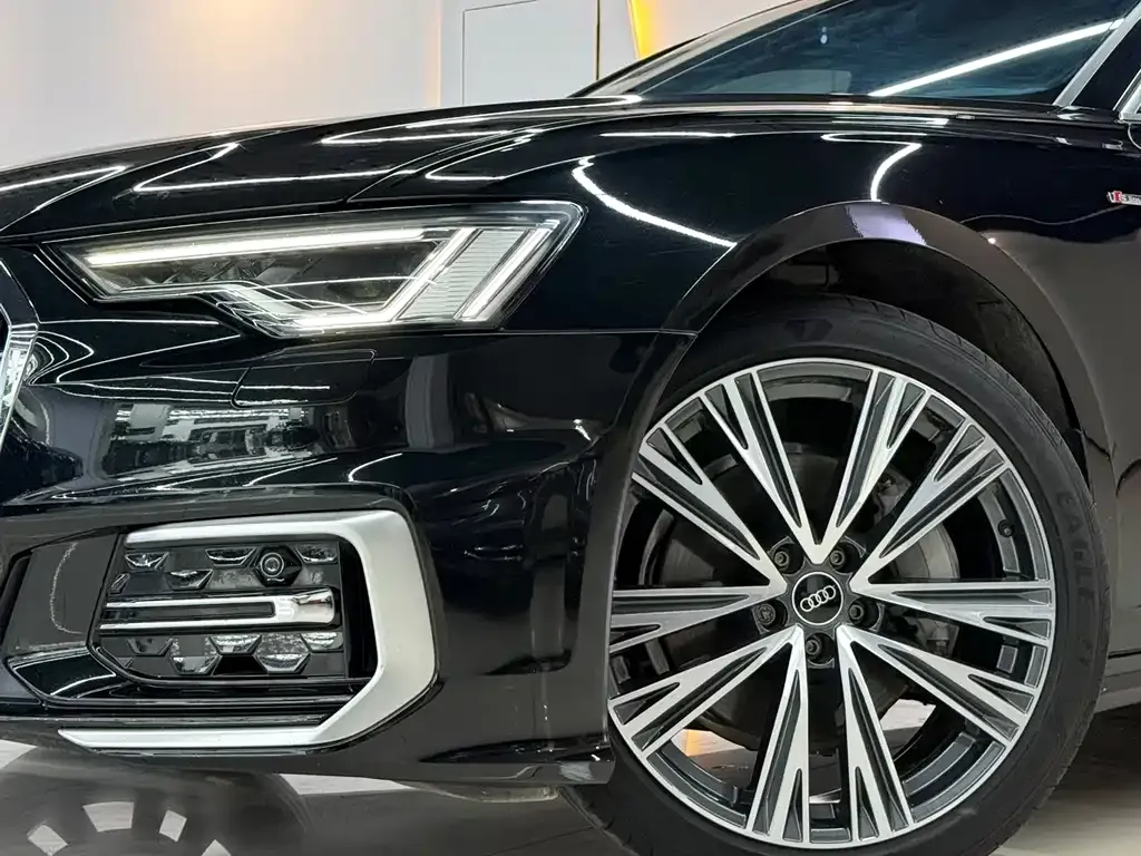 Audi A6L — фото 5