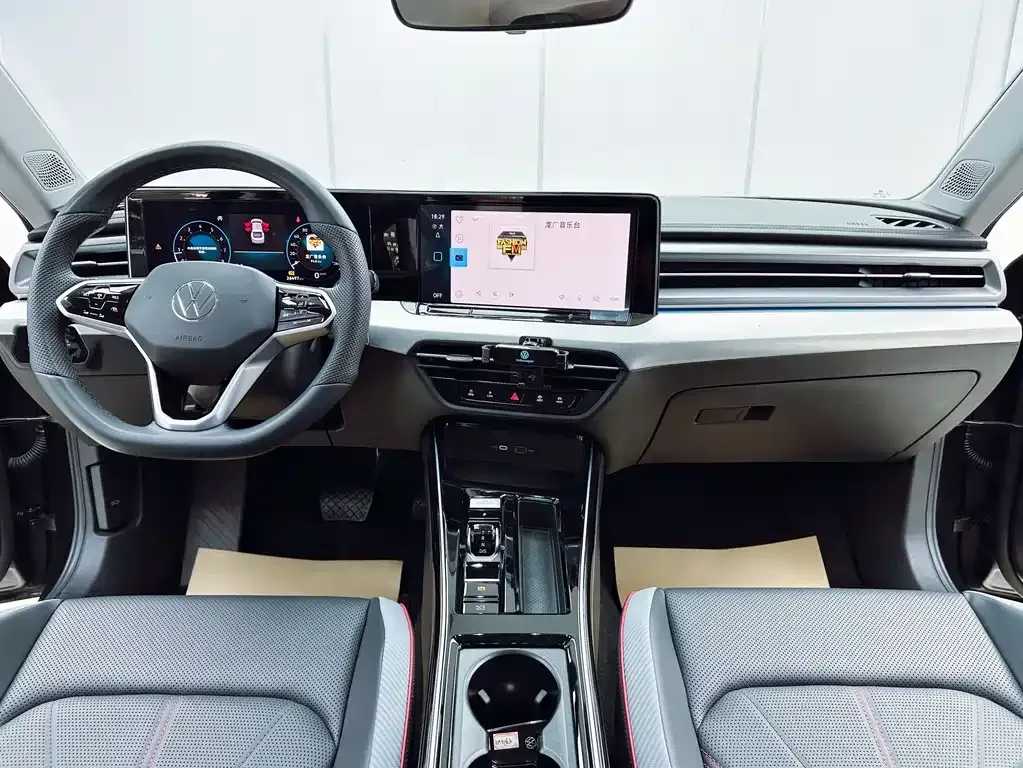 Volkswagen Lamando 2023 из CN, фото 9