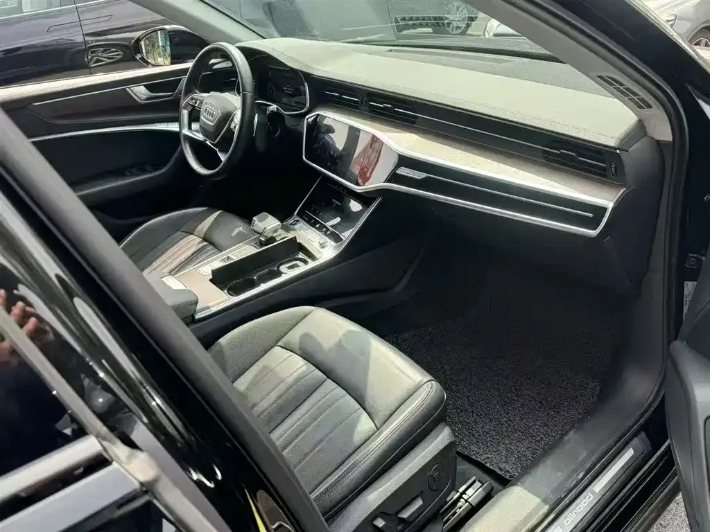 Audi A6 (Import) — фото 3
