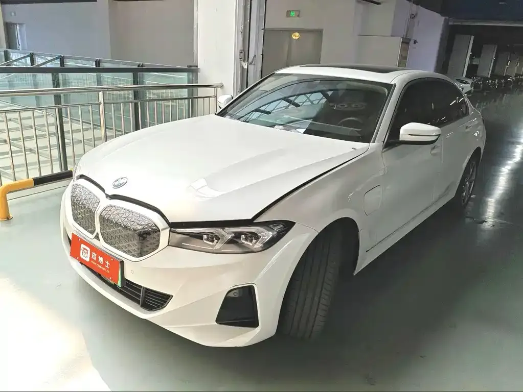 BMW i3 — фото 1
