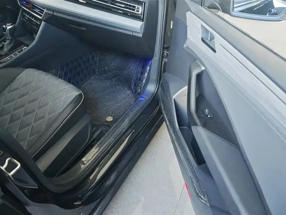 Volkswagen Sagitar 2023 из CN, фото 7