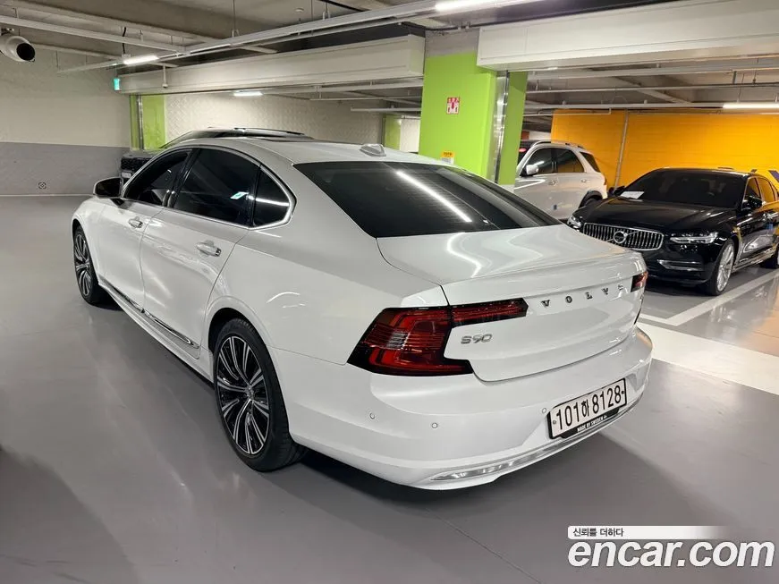 Volvo S90 — фото 8