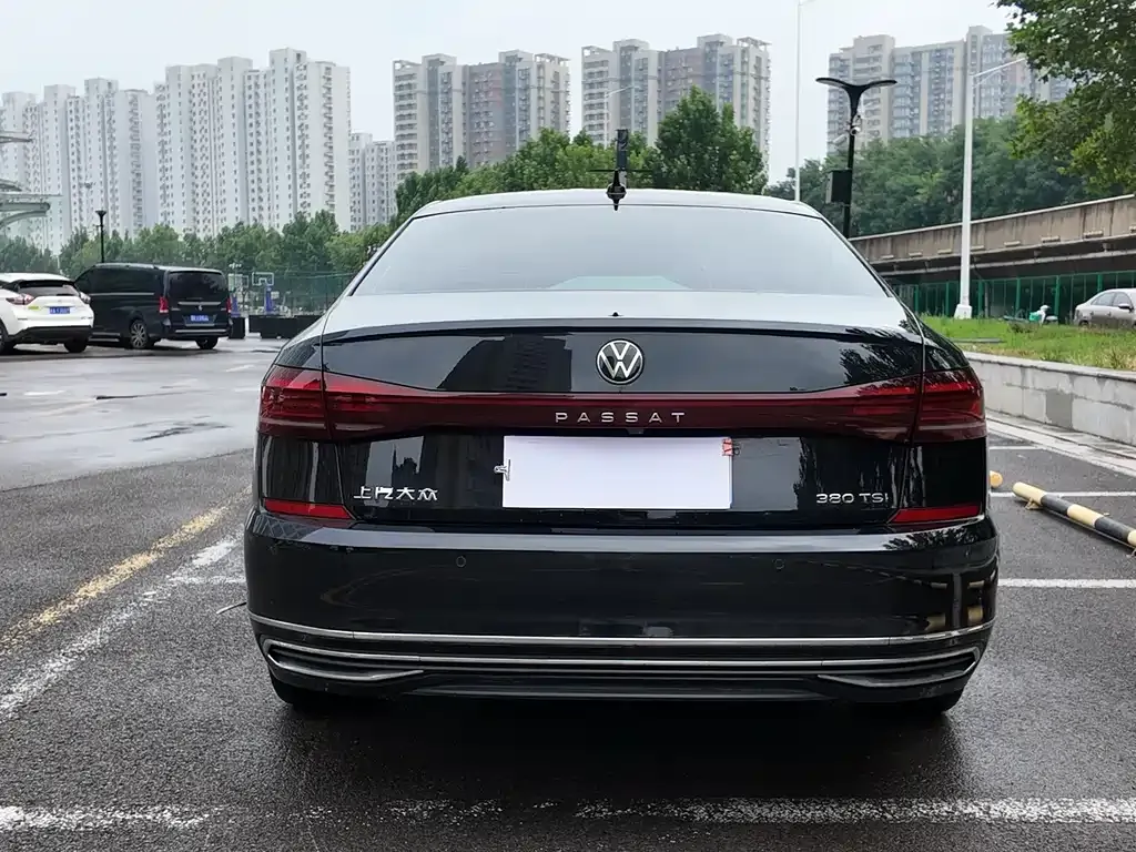 Volkswagen Passat — фото 5