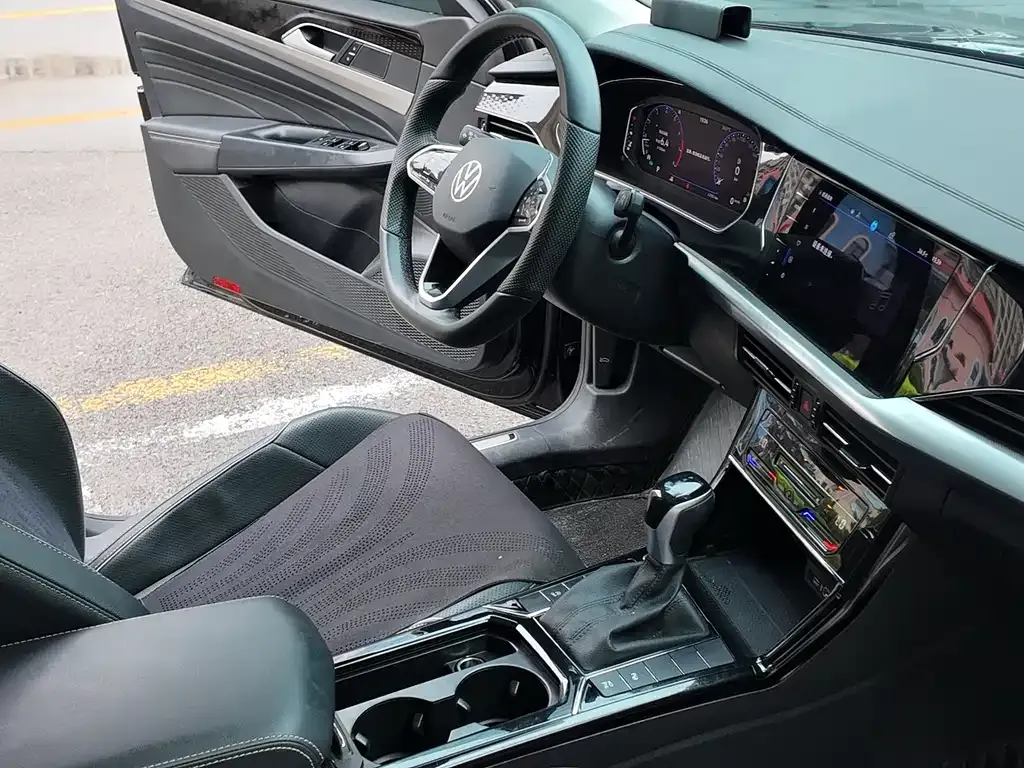 Volkswagen Passat — фото 7