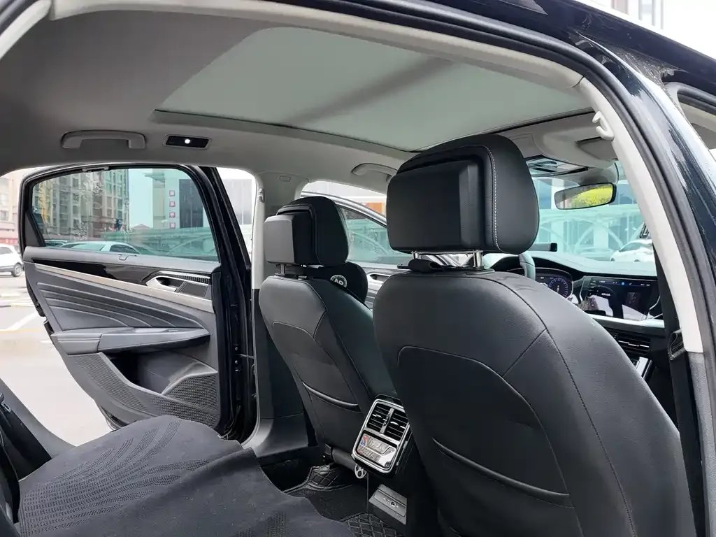 Volkswagen Passat — фото 4
