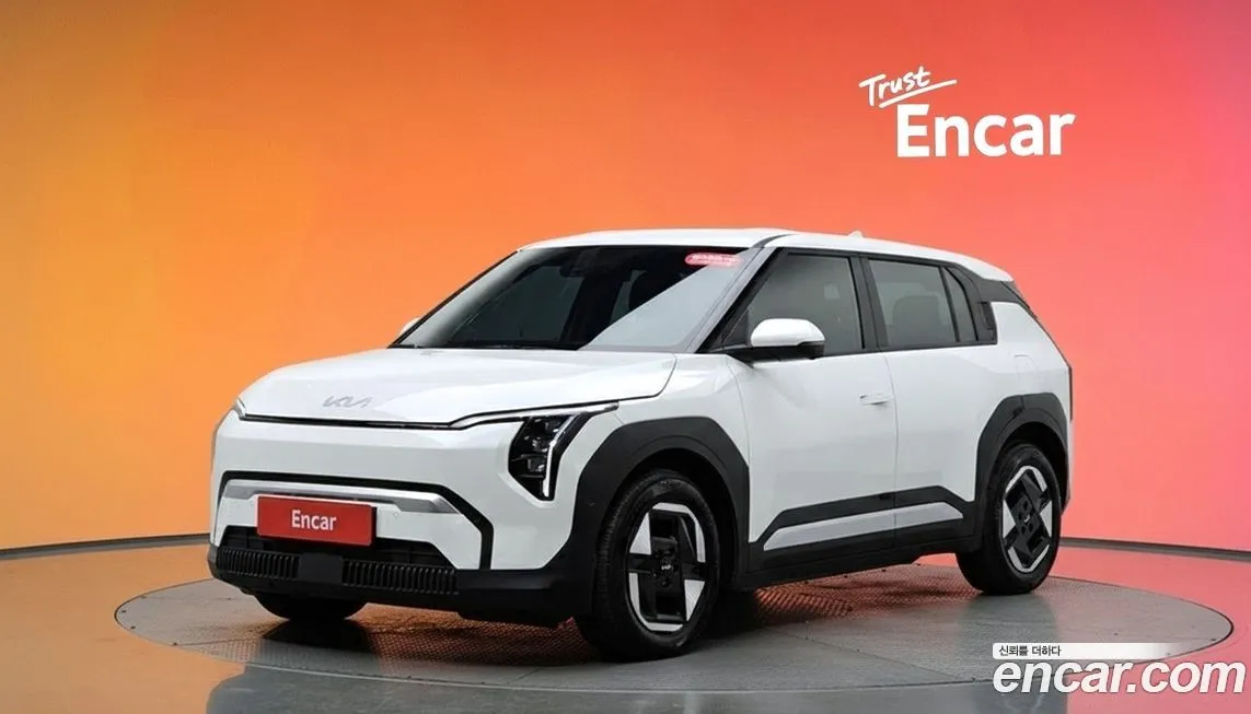 Kia EV3 — фото 1