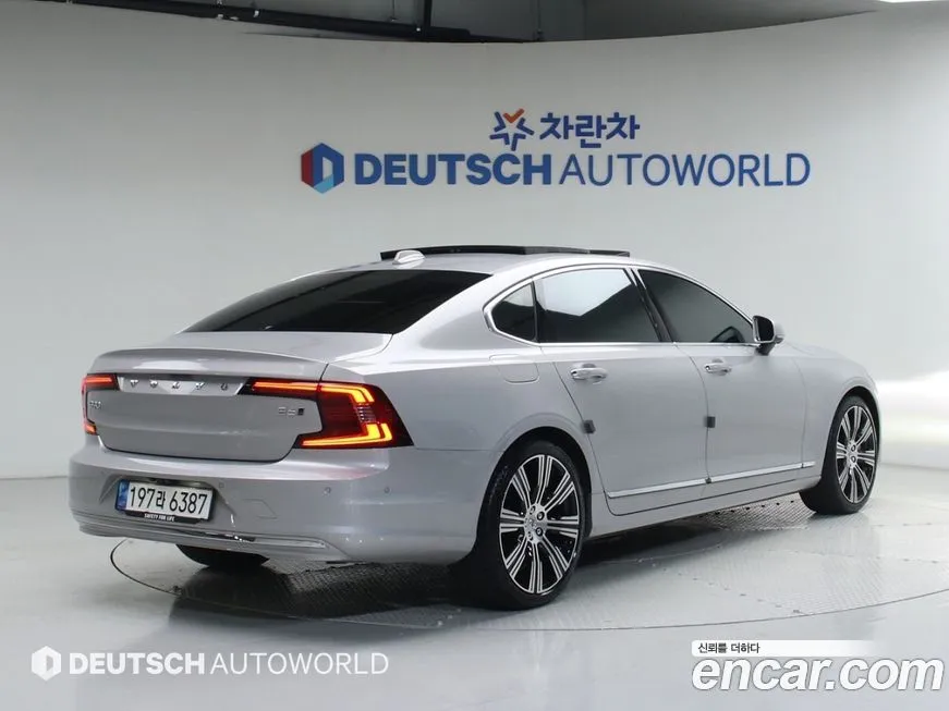 Volvo S90 2023 из KR, фото 10