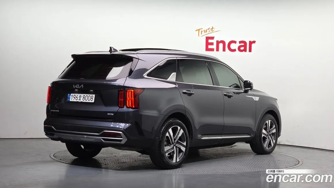 Kia Sorento — фото 6