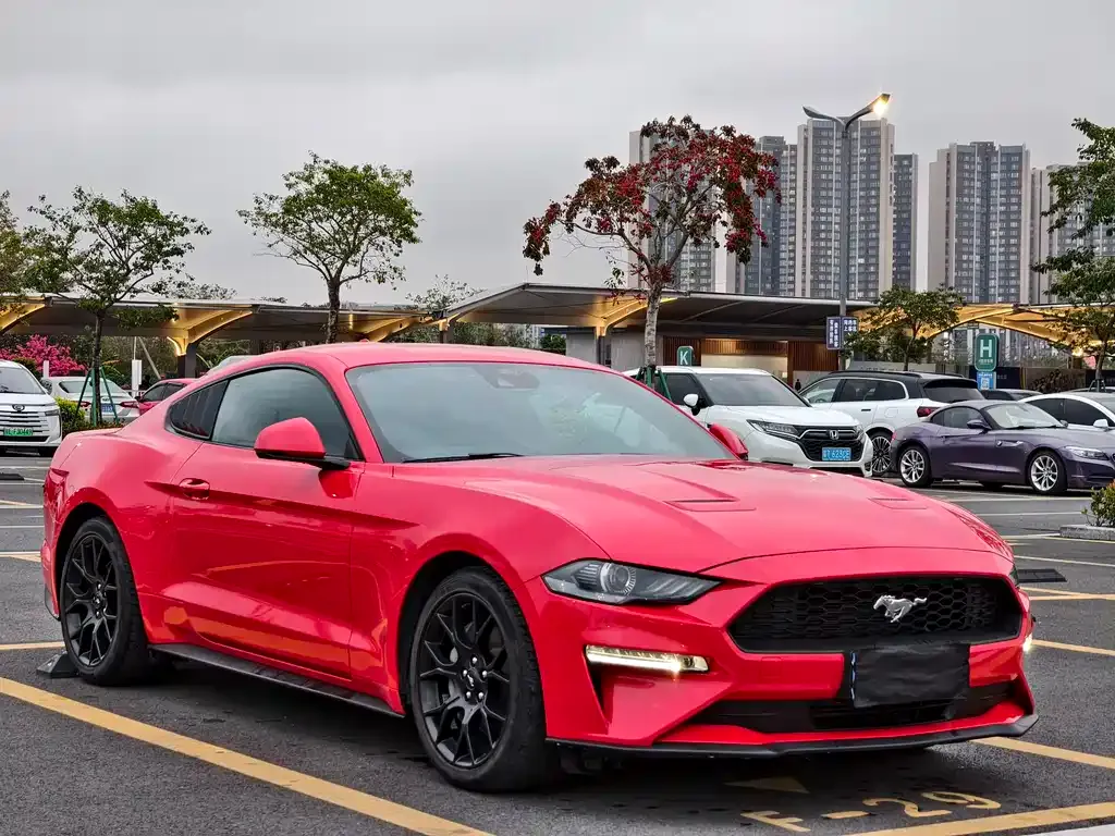 Ford Mustang 2023 из CN, фото 2