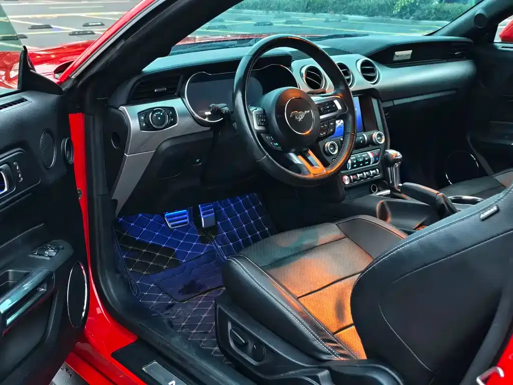 Ford Mustang 2023 из CN, фото 5