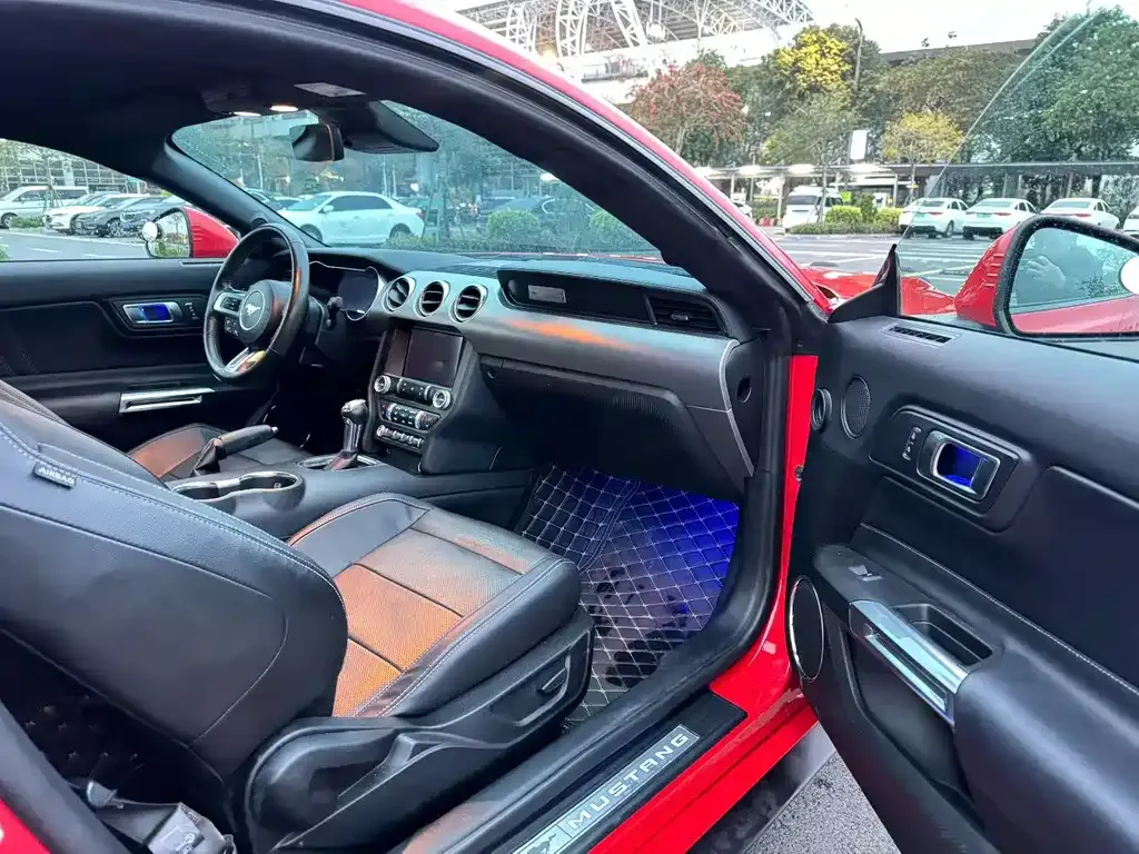 Ford Mustang 2023 из CN, фото 4