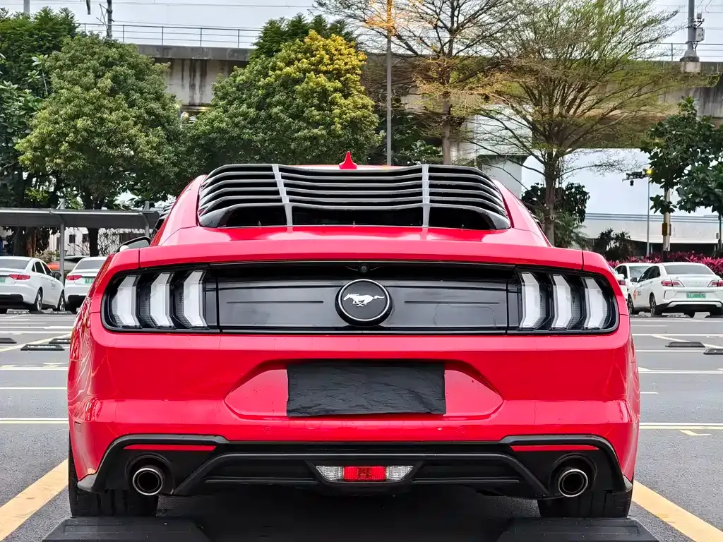 Ford Mustang 2023 из CN, фото 8