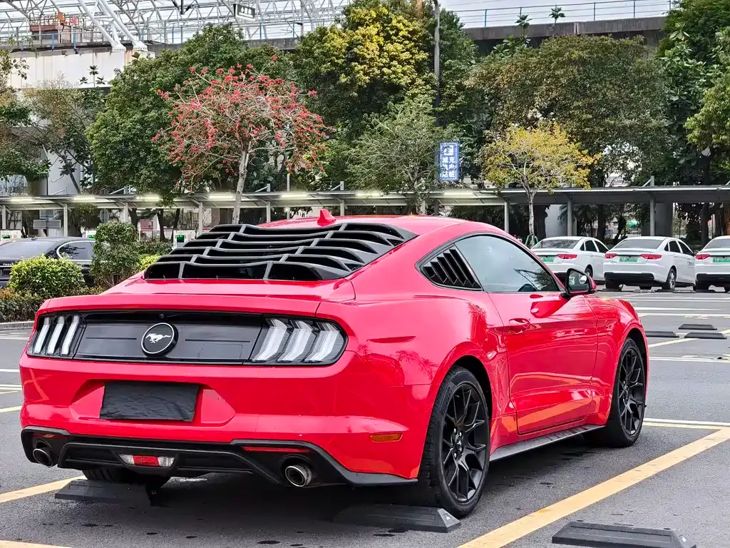 Ford Mustang 2023 из CN, фото 7
