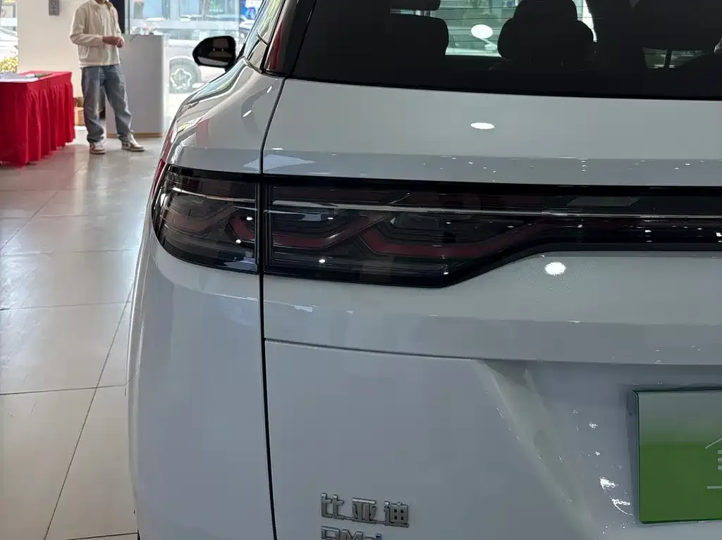 BYD L DM-i 2025 из CN, фото 2