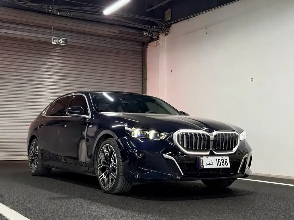 BMW 5 Series — фото 2