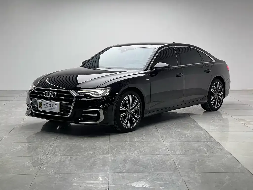 Audi A6L — фото 1